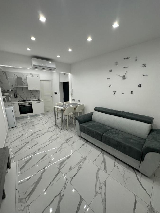 Apartamento Mavy House Napoli Exterior foto